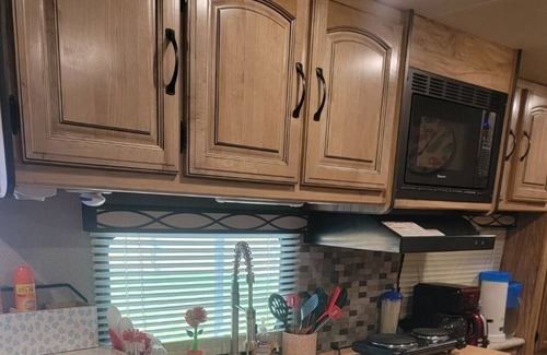 Port Bolivar RV Rental | Covered RV Beach Getaway