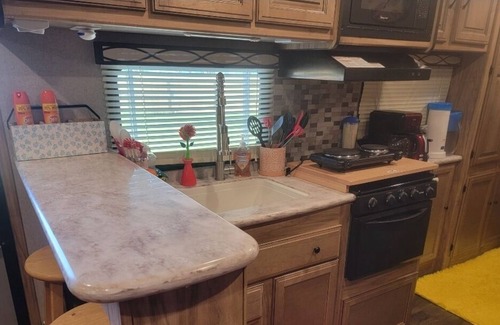 Port Bolivar RV Rental | Covered RV Beach Getaway