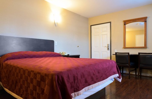 Walnut Valley Hotel | Covina Motel