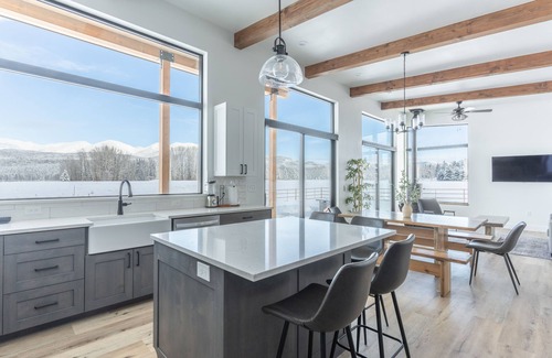 Whitefish Cabin | Cow Creek Cabin Guesthouse, Whitefish Mt