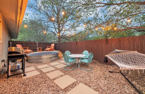 Tanglewood Forest House | Cowboy Pool | S Austin Disco Ranch | Dog Friendly