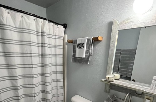 Raymondville House | Cowboy Retreat