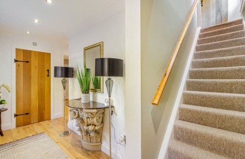 Cowbridge House | Cowbridge Cottage with shared swimming pool