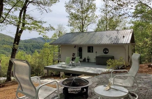 Franklin Cabin | Cowee Cliff House