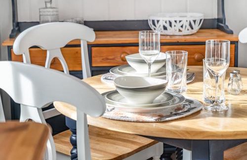 Whitland House | Cowshed 1 - Uk35456