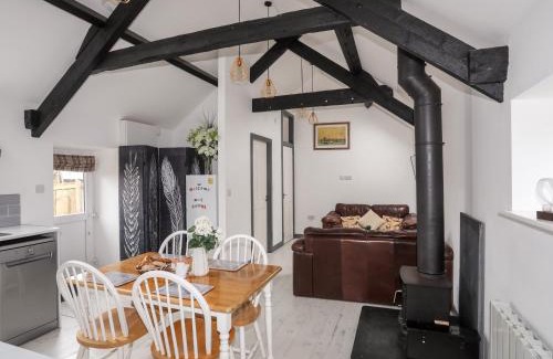 Mynytho House | Cowshed