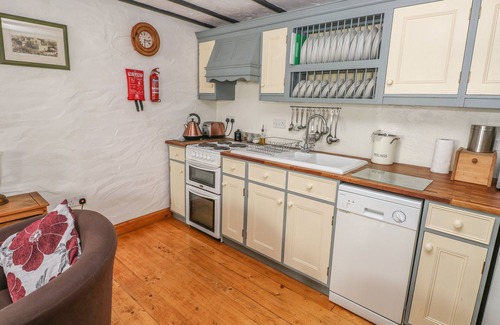 Milford Haven Cottage | Cowslip Cottage