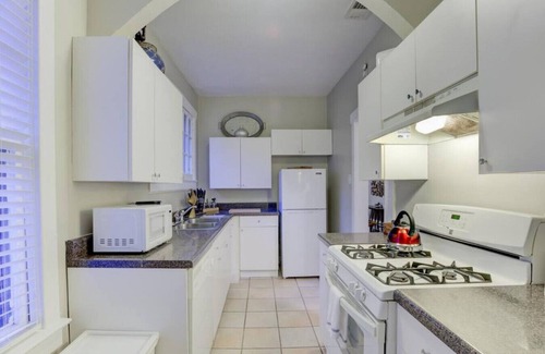 Cooper-Young Historic District House | Cox A+B · Twin Bungalows - Near Cooper Young