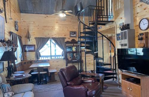 Red River House | Cox Cabin On The River