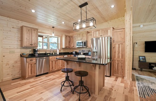 McArthur Cabin | Coyote Creek | Hocking Hills