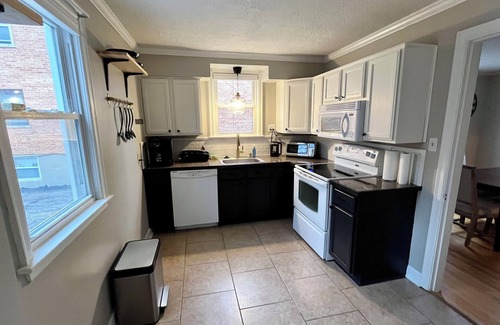 Mount Washington House | Coziness, charm & character in a perfect location!