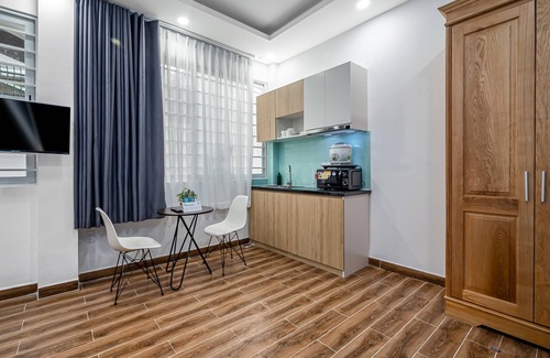 District 5 Apartment | Cozrum Homes - Retro House