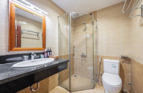 Phu Nhuan Hotel | Cozrum - New Sun Hotel