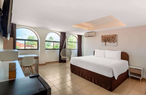Colonos Cuzamil Resort | Cozumel Hotel & Resort, Trademark Collection by Wyndham