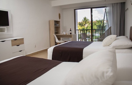 Colonos Cuzamil Resort | Cozumel Hotel & Resort, Trademark Collection by Wyndham
