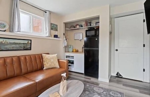 Lincoln Heights Apartment | Cozy 1 BD on the South Hill