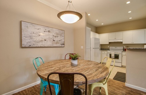 Paradise Valley Village Condo | Cozy 1-Bdrm Scottsdale Condo next to pool