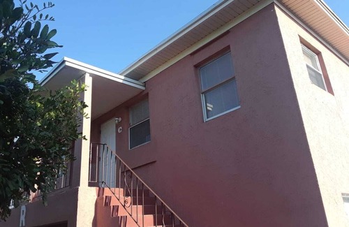 Riviera Beach Apartment | Cozy 1-bedroom, 1 shared bathroom, 2 miles from the beach, WPB Port, Trirail