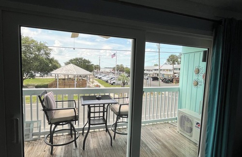 Cedar Key Condo | Cozy 1-bedroom 231 condo in charming Cedar Key with WiFi, AC
