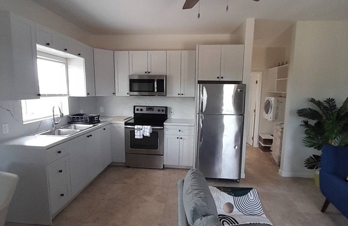 Long Bay Hills House | Cozy 1-bedroom apartment; AC and WiFi in lovely Long Bay Hills - Near the Beach