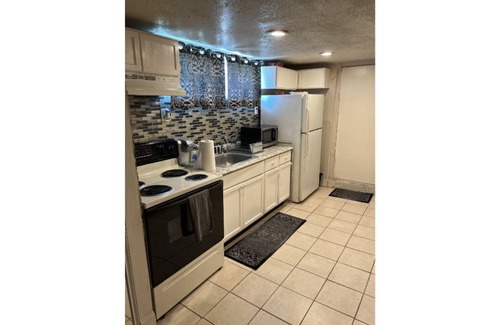 North Philadelphia Apartment | Cozy 1 bedroom apartment in quiet Philadelphia area