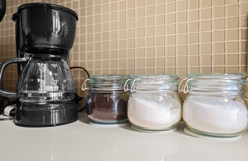 Mid-Wilshire Apartment | Cozy 1-bedroom apartment with AC, fitness room in fantastic Los Angeles