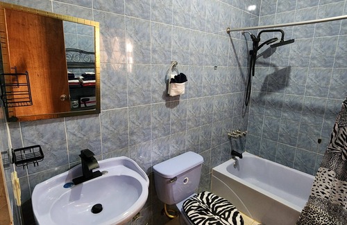 Steer Town Apartment | Cozy 1-bedroom apartment with AC and WiFi in charming Steer Town