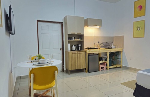 La Libertad Apartment | Cozy 1-bedroom apartment with WiFi, AC, near the beach in charming La Libertad