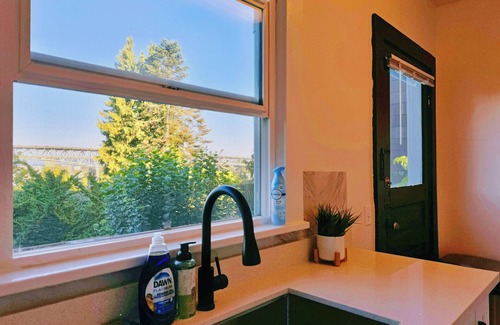 Wallingford Apartment | Cozy 1-bedroom apartment in nice Seattle with WiFi, AC
