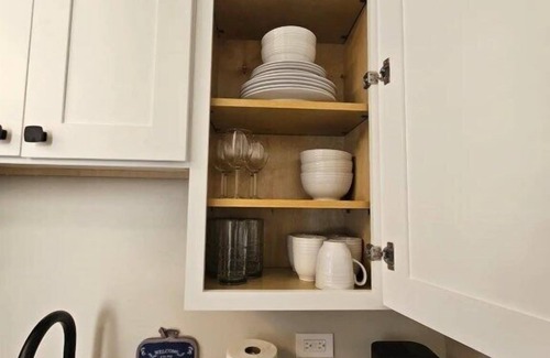 Logan Square Apartment | Cozy 1 Bedroom Apt near Logan Sq Chicago