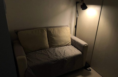 Las Pinas Condo | Cozy 1 bedroom by the mall with Netflix