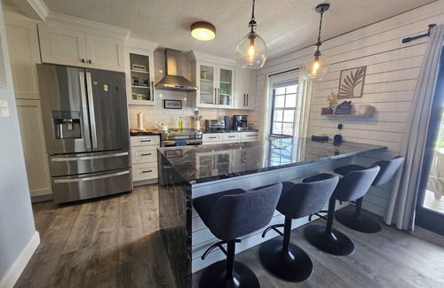 Coquina Key Condo | Cozy 1-bedroom condo in delightful St. Petersburg, quiet gated community.