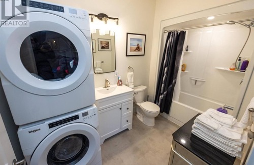 Hunter River Condo | Cozy 1-bedroom condo with WiFi, AC in charming Hunter River