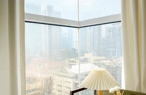 Pio del Pilar Condo | Cozy 1-bedroom condo in beautiful Makati with WiFi, Gym, Game room, Netflix