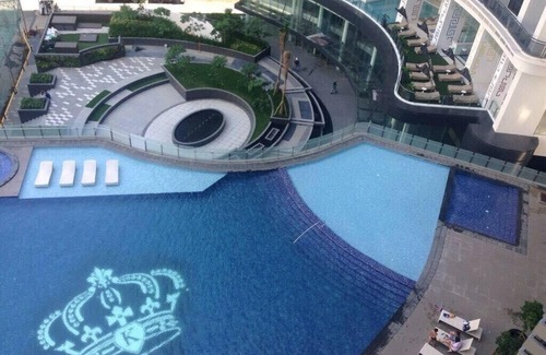 Valenzuela Condo | Cozy 1-bedroom condo in welcoming Makati with WiFi, AC, fitness room