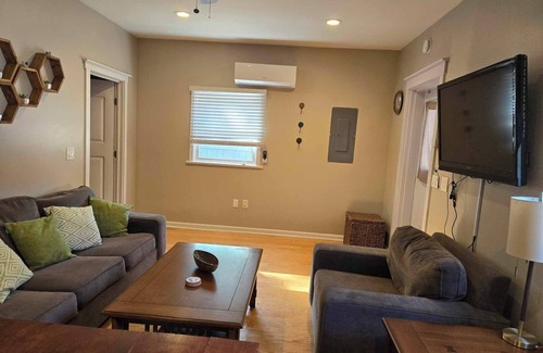 Forest Park Cottage | Cozy 1-bedroom cottage with WiFi, AC, fully furnished in charming Savannah.