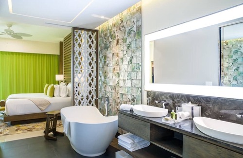 Downtown Cancun Hotel | Cozy 1-bedroom hotel in phenomenal Cancún with WiFi, AC, fitness room