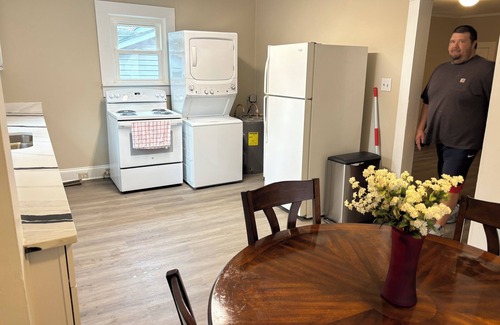 Salisbury House | Cozy 1-bedroom house in welcoming Salisbury with AC