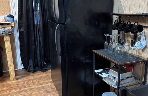 Langley House | Cozy 1-bedroom mobile home in nice Warrenville with AC-NO PETS