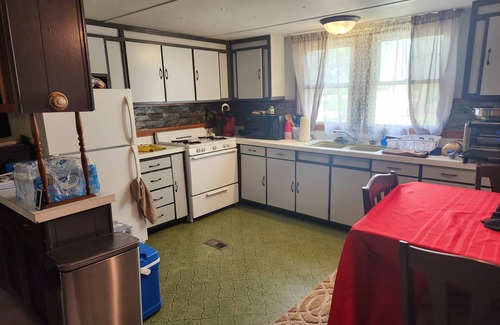 Sturgis House | Cozy 1-bedroom mobile home with AC, WiFi in scenic Sturgis