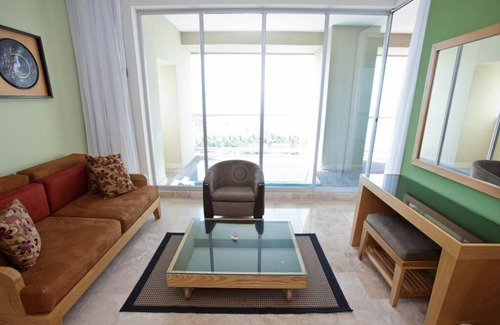 Las Jarretaderas Resort | Cozy 1-bedroom studio with fitness room and AC in tranquil Nuevo Vallarta