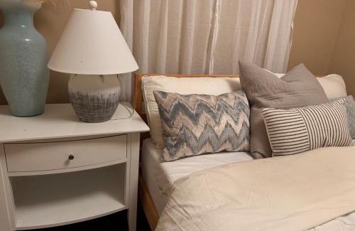 East Side Apartment | Cozy 1 Bedroom Suite