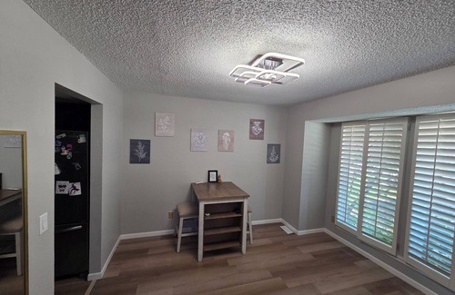 Gashland House | Cozy 1-bedroom townhome in Kansas City/Mins from Downtown with WiFi, AC