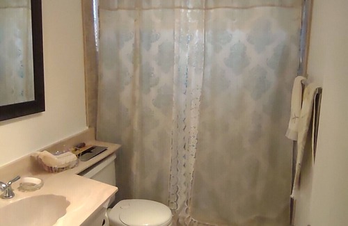 Lauderdale Lakes Apartment | Cozy 1-bedroom apartment with WiFi, AC in enjoyable Lauderdale Lakes