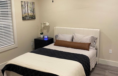 Greenville Apartment | Cozy 1-bedroom with AC and WiFi in charming Greenville