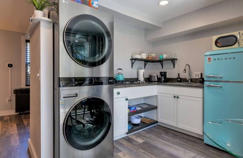 Bar Harbor Apartment | Cozy 1 BR + 4min Walk to Downtown [Blueberry Hill]