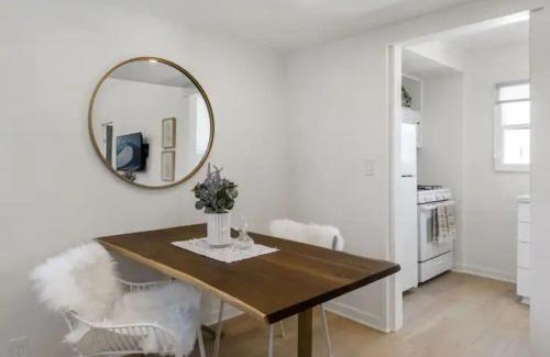 Little Italy House | Cozy 1 BR Casita Overflowing with Natural Light