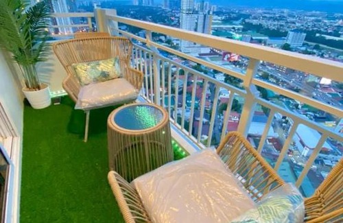 Pasig Apartment | Cozy 1 BR Scandinavian/Tropical Condo with Balcony & Parking