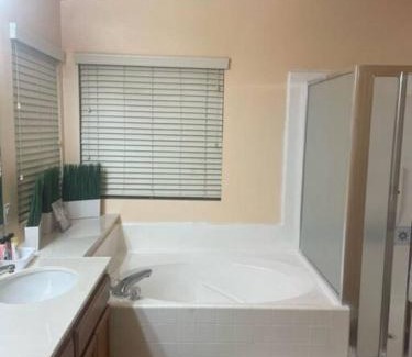 Victorville House | Cozy! 1 hr from LA - 2 hr from Las Vegas!