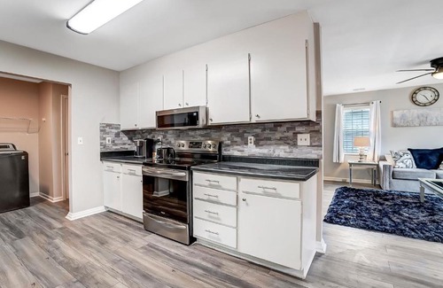 Paw Creek House | Cozy, 1-Level Cottage - 5 miles to Uptown CLT
